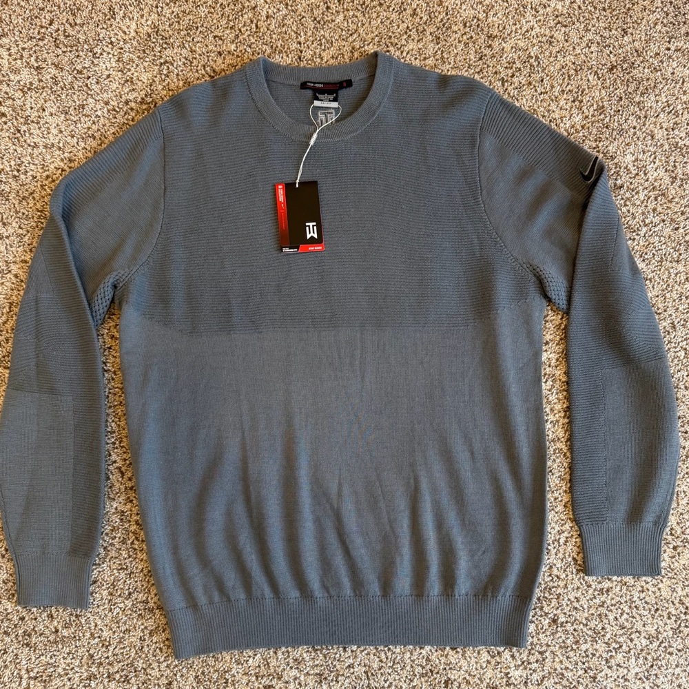 Nike Golf Tiger Woods Men’s Sweater Gray Brand New.